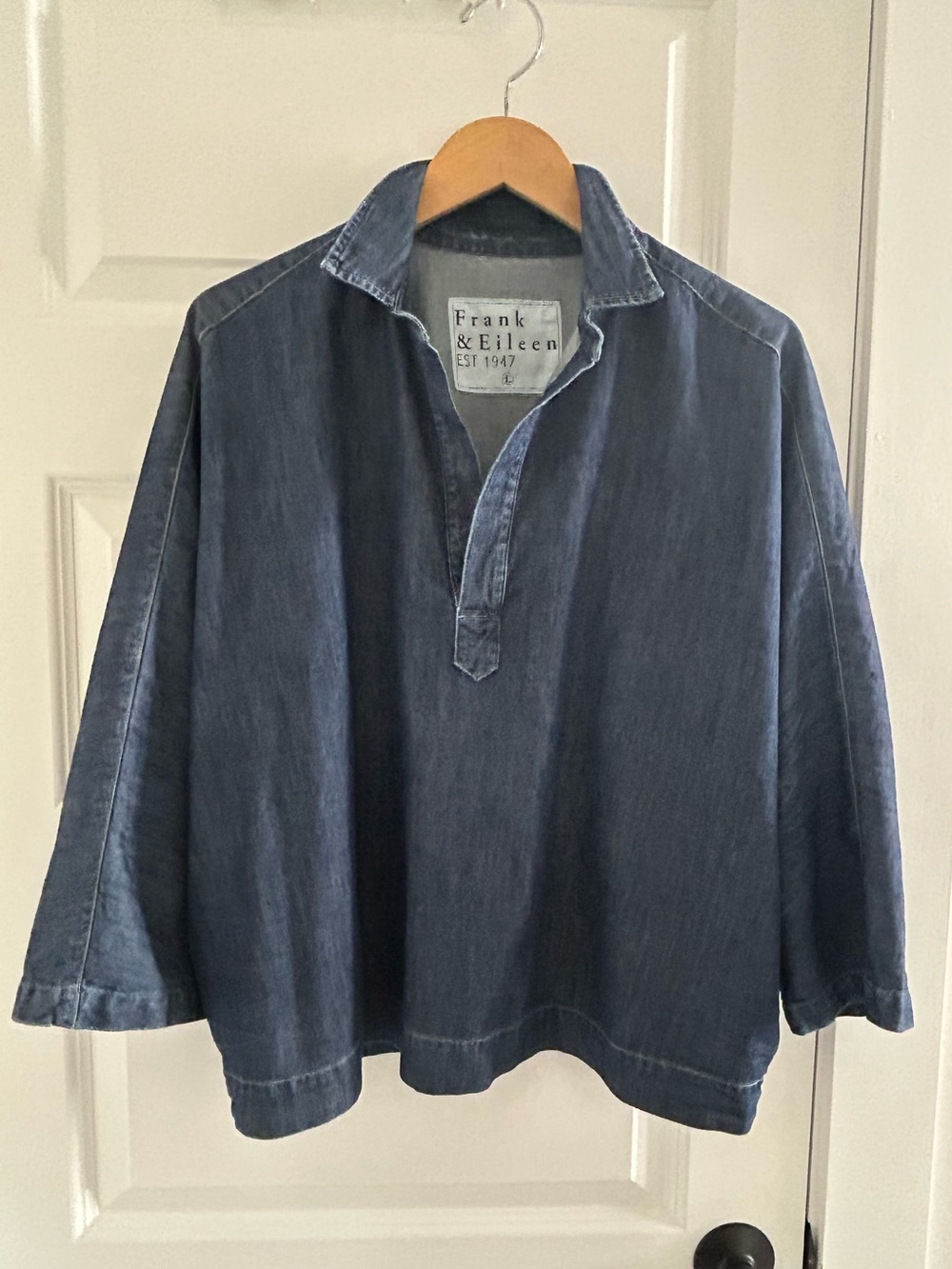 Frank & Eileen Gabi Popover Shirt in Denim Vintage Indigo Wash - Picture 6 of 10